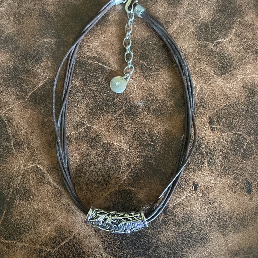 Ralph Lauren leather adjustable choker—silver rondelle pendant - Picture 4 of 4